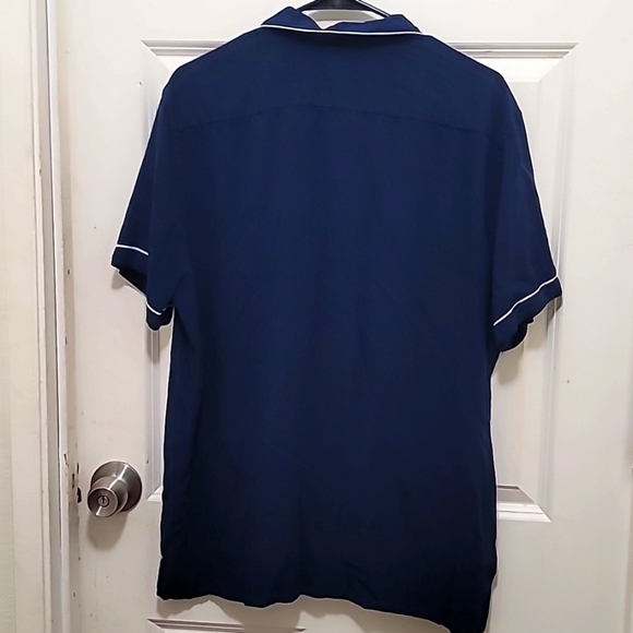 EXPRESS UNIXES PAJAMA SHORT SLEEVE SILKY  SHIRT BLUE SIZE T XL - Picture 3 of 6
